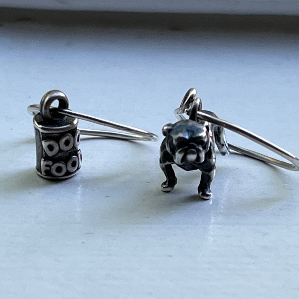 Just darling! Silver bulldog and dogfood can Earrings